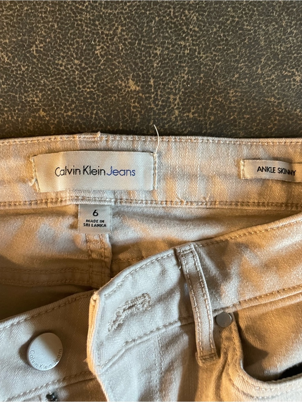 Vintage Calvin Klein Jeans Women’s Ankle Skinny Jeans in Beige